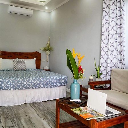 Palm View Moalboal Hotel Bagian luar foto